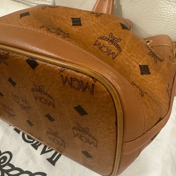 MCM cognac bucket purse - Picture 5 of 9